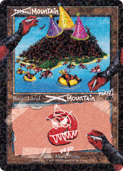 Mountain (7128) (Showcase) (SLD) - Foil